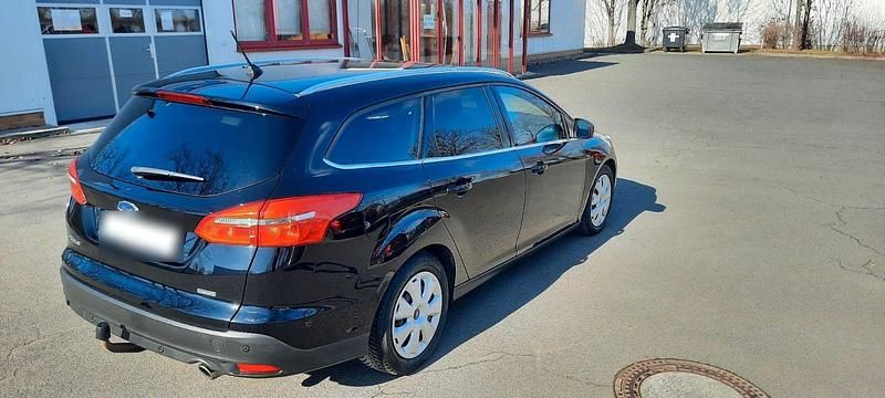 Gebraucht Ford Focus Titanium 150 PS (110 kW) 2018 Schwarz Kombi
