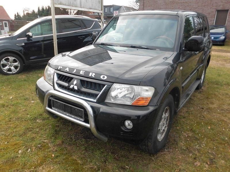 Gebraucht Mitsubishi Pajero Edition 160 PS (117 kW) 2003 Schwarz SUV