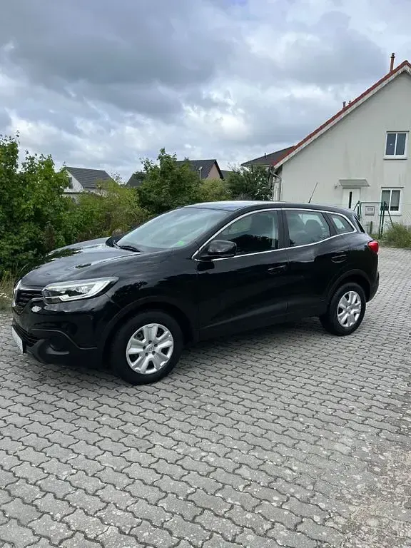 Gebraucht Renault Kadjar Life 131 PS (96 kW) 2015 Schwarz SUV