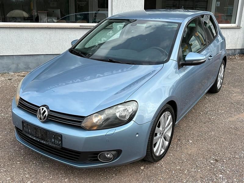 Gebraucht VW Golf VII Team 105 PS (77 kW) 2020 Blau Kleinwagen