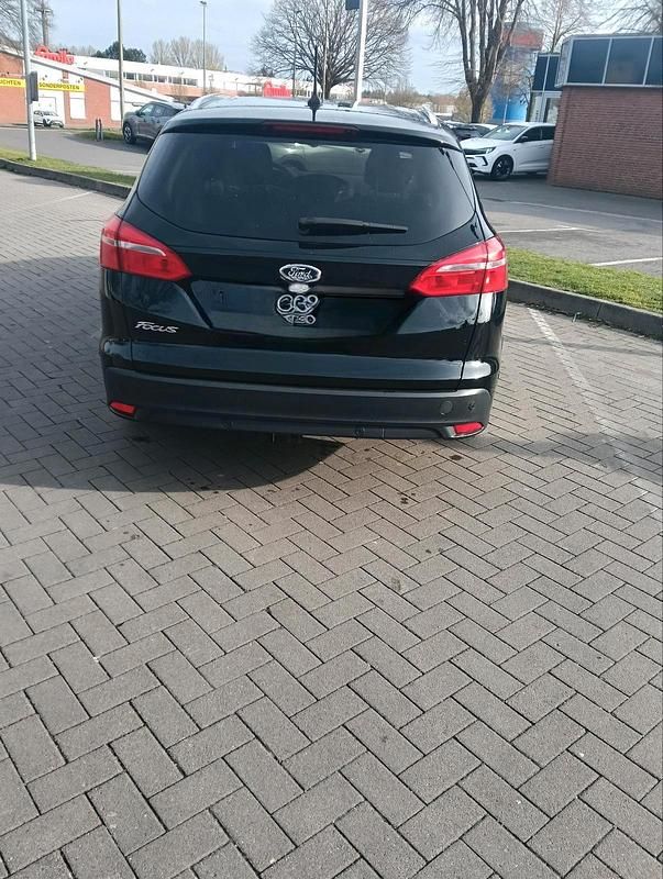 Second-hand Ford Focus Titanium 120 CP (88 kW) 2017 Negru Break