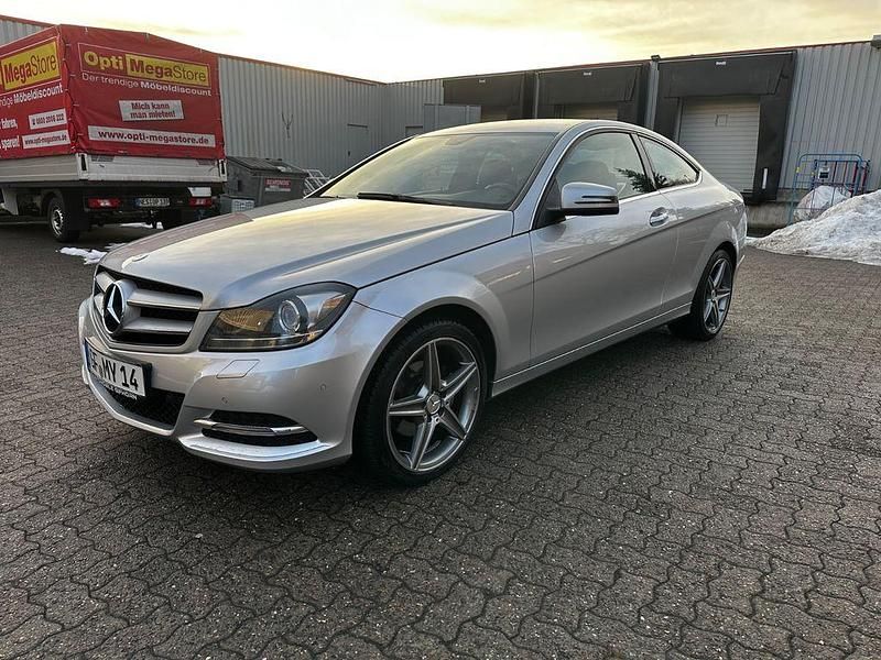 Gebraucht Mercedes C200 184 PS (135 kW) 2013 Silber Coupé