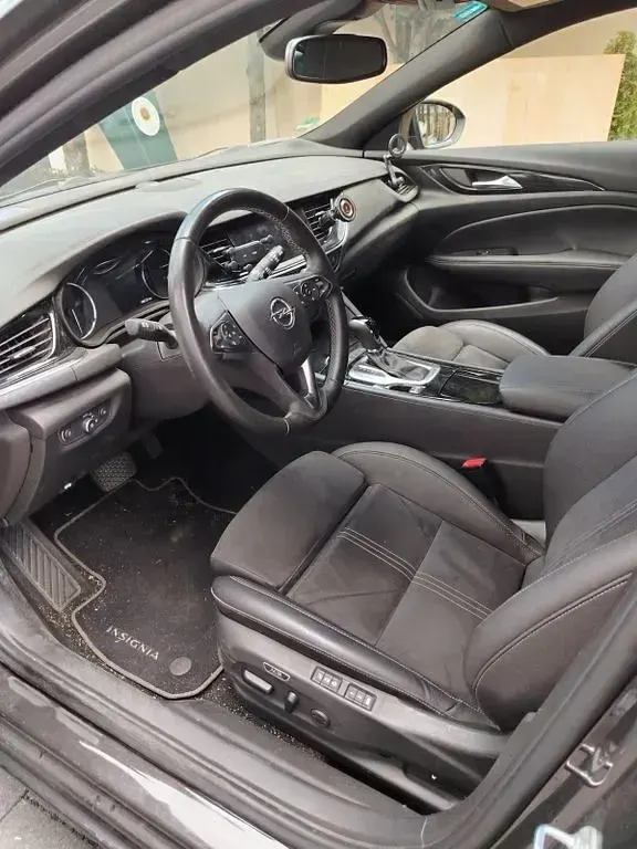 Gebraucht Opel Insignia Business 122 PS (89 kW) 2020 Braun Kombi