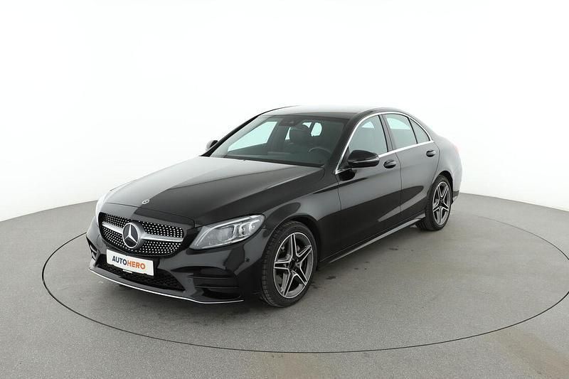 Schwarz Gebraucht 2019 Mercedes C220 AMG line Limousine | 28.510 € (Fairer Preis) - Bild 1/4