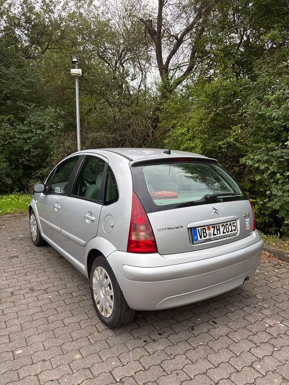 Gebraucht Citroën C3 Exclusive 68 PS (50 kW) 2004 Silber Kleinwagen