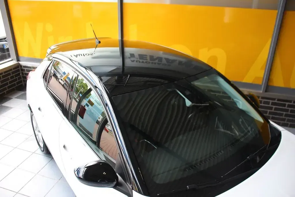 Gebraucht Opel Corsa Elegance 101 PS (74 kW) 2020 Weiß Limousine