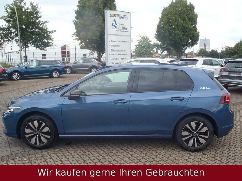 Gebraucht VW Golf VIII Goal 150 PS (110 kW) 2024 Blau Limousine