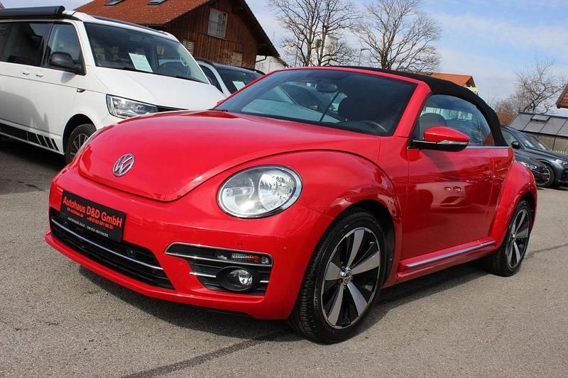 Gebraucht VW Beetle Cabriolet Design 105 PS (77 kW) 2017 Rot Cabrio