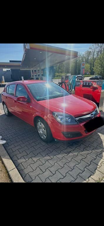 Gebraucht Opel Astra Edition 140 PS (102 kW) 2006 Rot Limousine