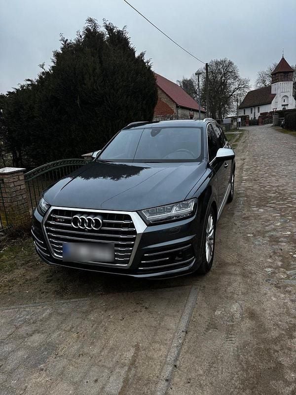 Gebraucht Audi SQ7 Ambiente 435 PS (319 kW) 2016 Grau SUV