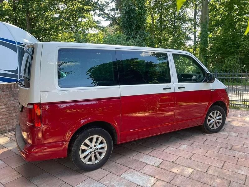 Rot Gebraucht 2016 VW T6 Van | 24.990 € (Guter Preis) - Bild 1/4