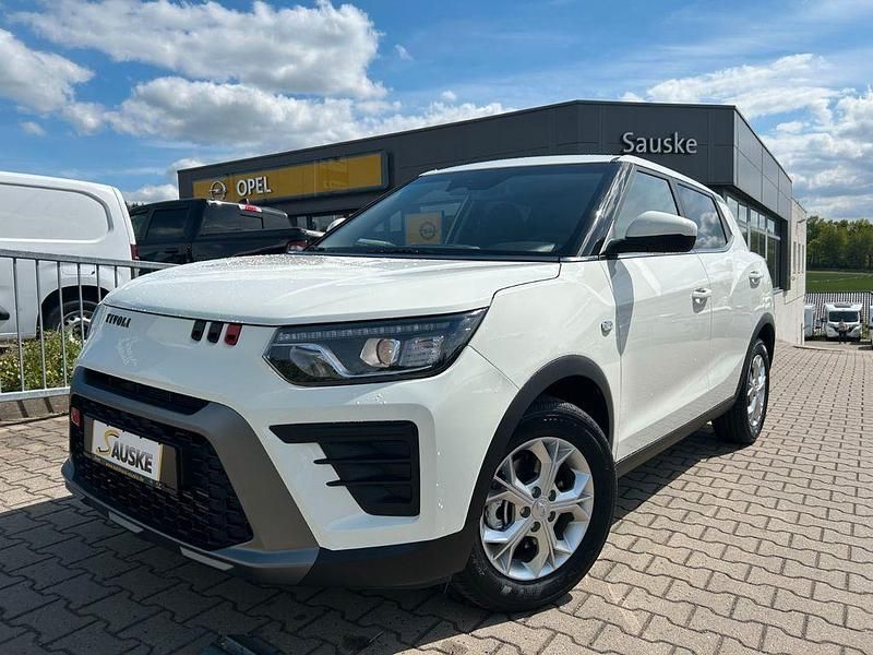 Weiß Neu 2025 Ssangyong Tivoli SUV | 20.990 € (Guter Preis) - Bild 1/4