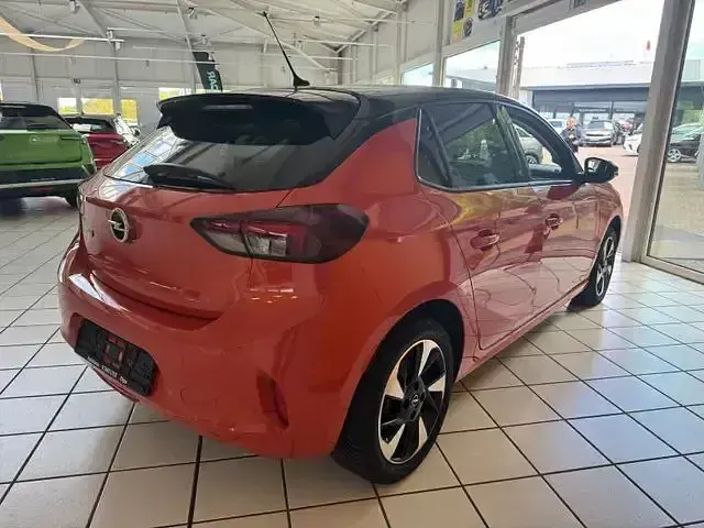 Usata Opel Corsa-e Edition 73 kW (100 CV) 2022 Arancione Utilitaria