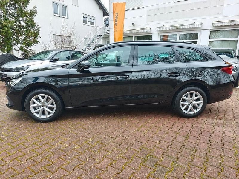 Neu Seat Leon Style 116 PS (85 kW) 2026 Schwarz Limousine