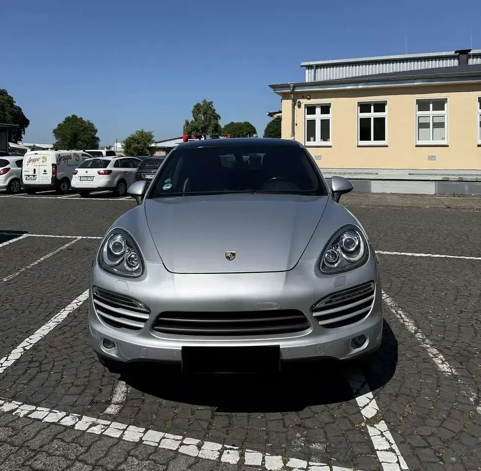 Gebraucht Porsche Cayenne Diesel 245 PS (180 kW) 2012 Silber SUV