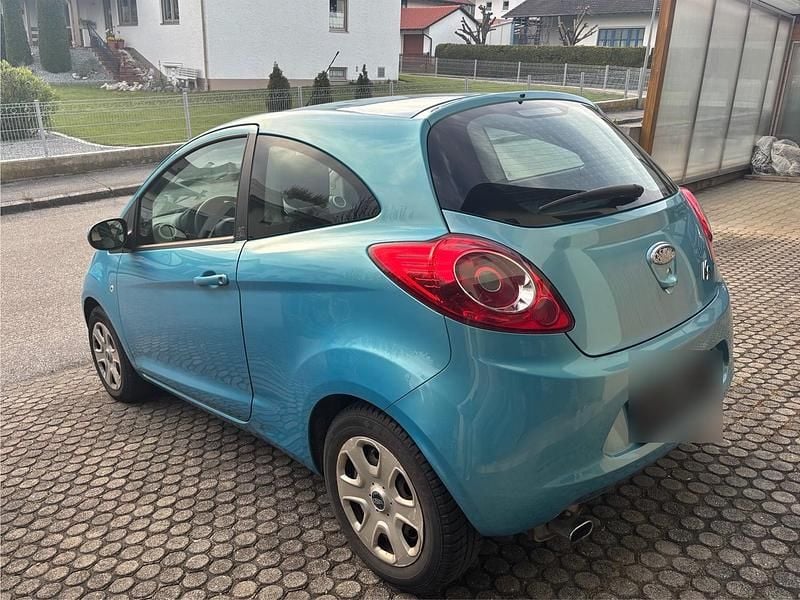 Second-hand Ford Ka 69 CP (50 kW) 2012 Albastru Hatchback