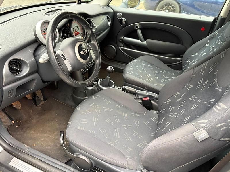 Second-hand Mini Cooper 90 CP (66 kW) 2005 Gri Hatchback