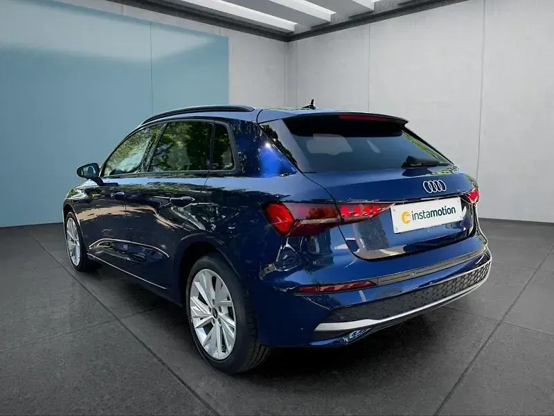 Gebraucht Audi A3 Sportback 150 PS (110 kW) 2025 Blau Kleinwagen