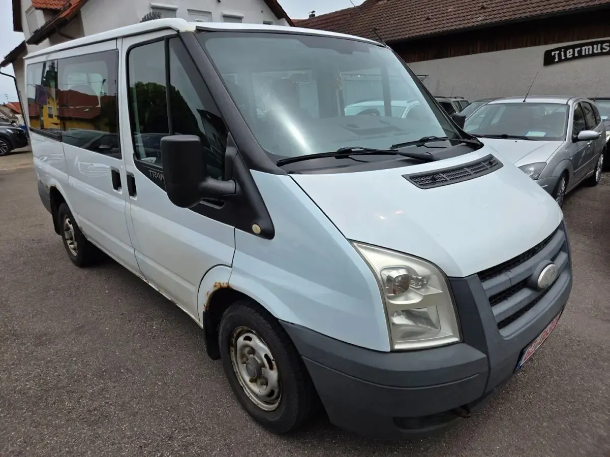 Gebraucht Ford Transit 116 PS (85 kW) 2010 Weiß Van / Kleinbus