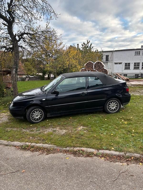 Schwarz Gebraucht 2001 VW Golf Cabriolet Cabrio | 999 € (Superpreis) - Bild 1/4