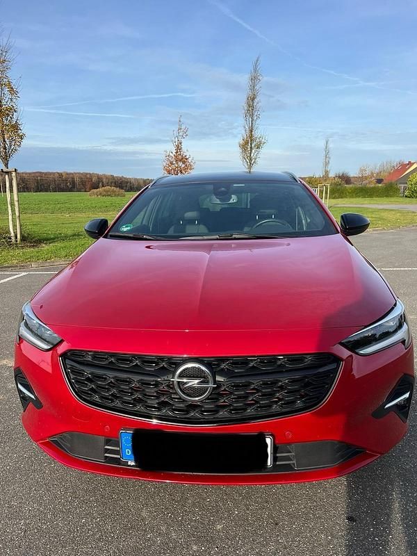 Gebraucht Opel Insignia 122 PS (89 kW) 2020 Rot Kombi