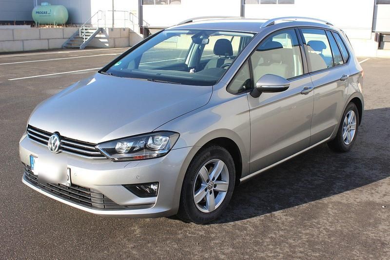 Silber Gebraucht 2016 VW Golf VII Edition Kleinwagen | 11.200 € (Guter Preis) - Bild 1/4