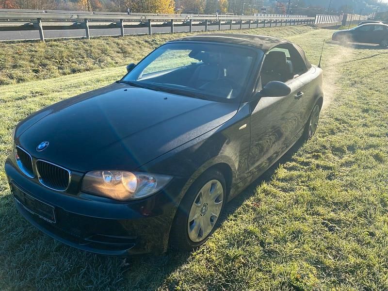 Schwarz Gebraucht 2009 BMW 118 Cabriolet Cabrio | 7.800 € (Fairer Preis) - Bild 1/4