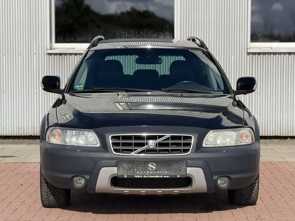 Gebraucht Volvo XC70 185 PS (136 kW) 2007 Black sapphire metallic / meta Kombi