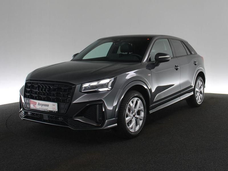 Gebraucht Audi Q2 S-Line 150 PS (110 kW) 2025 Grau / daytonagrau perleffekt SUV