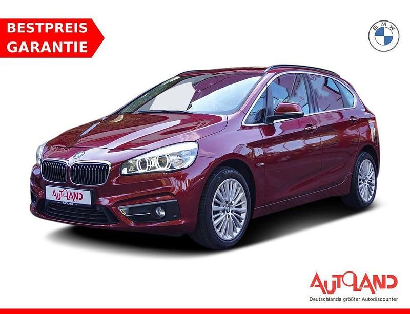 Rot Gebraucht 2017 BMW 220 Active Tourer Luxury Line Van / Kleinbus | 21.950 € (Etwas zu teuer) - Bild 1/4