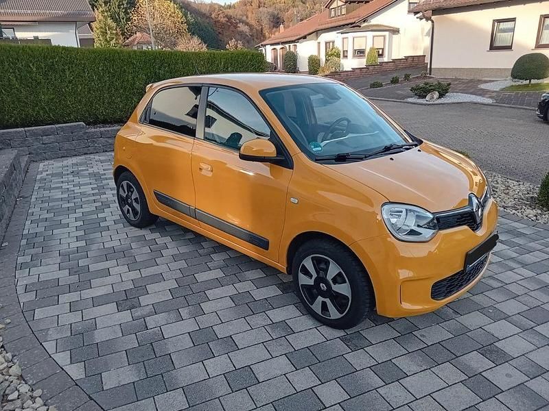 Gebraucht Renault Twingo Intens 73 PS (53 kW) 2019 Gelb Kleinwagen