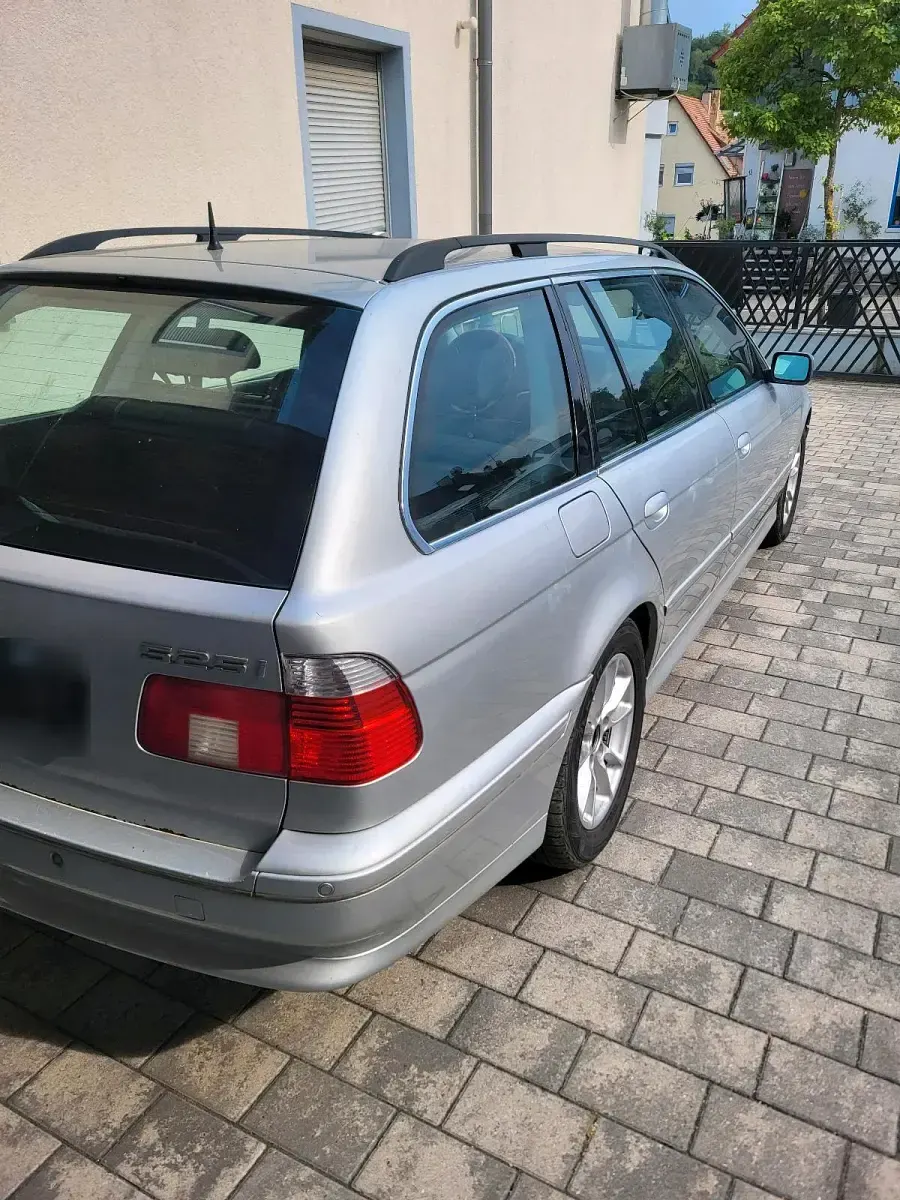 Gebraucht BMW 525 192 PS (141 kW) 2003 Silber Kombi