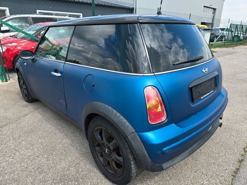 Gebraucht Mini ONE 90 PS (66 kW) 2002 Rot Kleinwagen