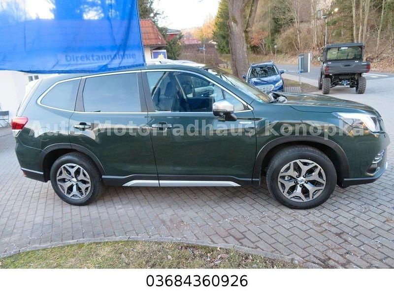 Gebraucht Subaru Forester Active 150 PS (110 kW) 2022 Grün SUV