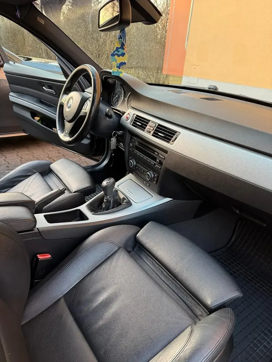 Gebraucht BMW 320 M Sport 177 PS (130 kW) 2008 Schwarz Limousine