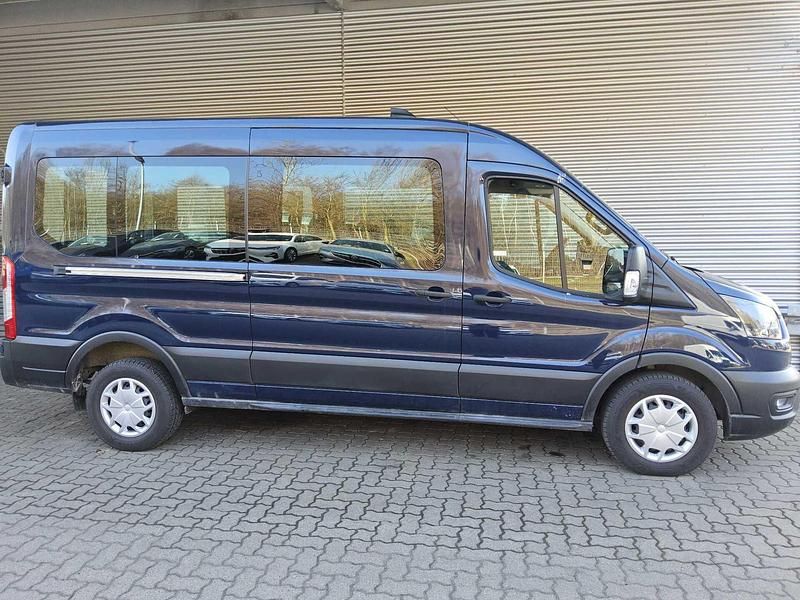 Gebraucht Ford Transit Trend 170 PS (125 kW) 2023 Blazerblau Limousine