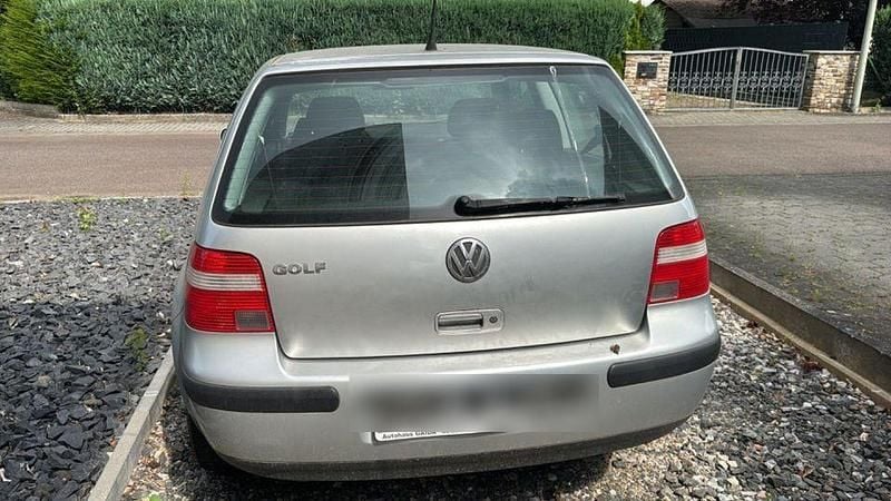 Gebraucht VW Golf IV 75 PS (55 kW) 2002 Silber Limousine
