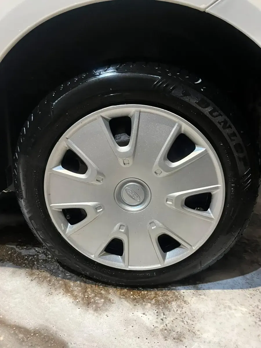 Używany Ford Ka 69 KM (50 kW) 2010 Biały Hatchback