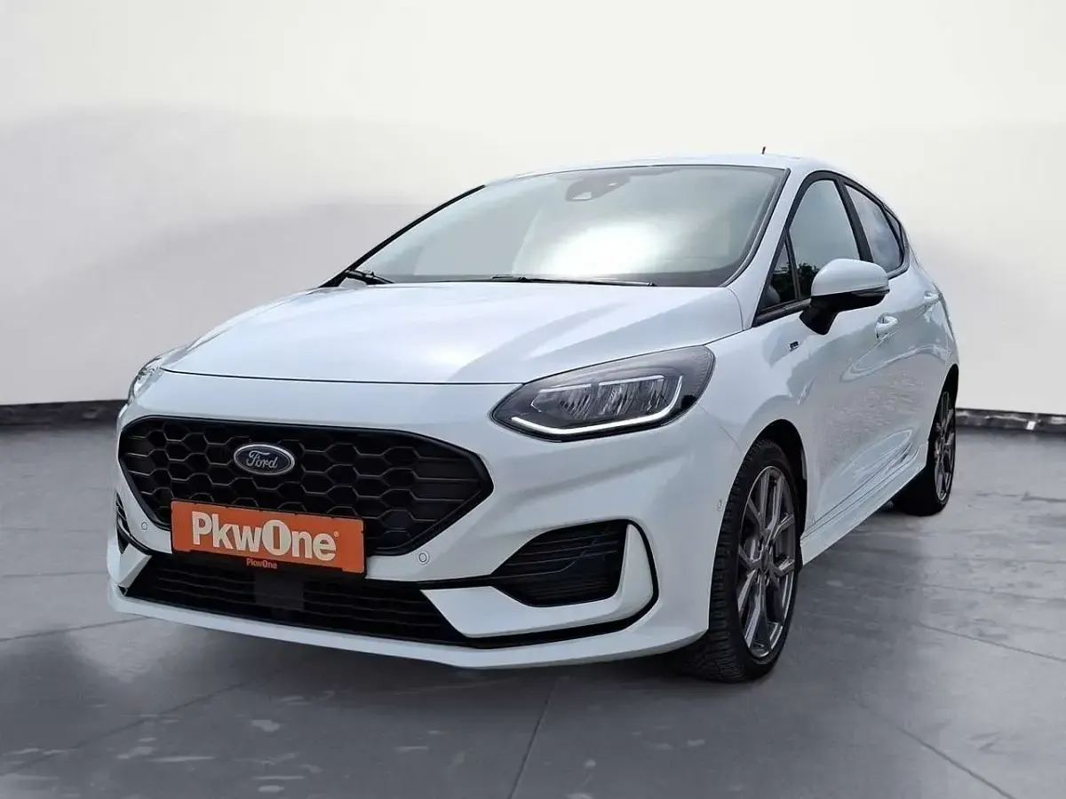 Gebraucht Ford Fiesta 101 PS (74 kW) 2023 Kleinwagen