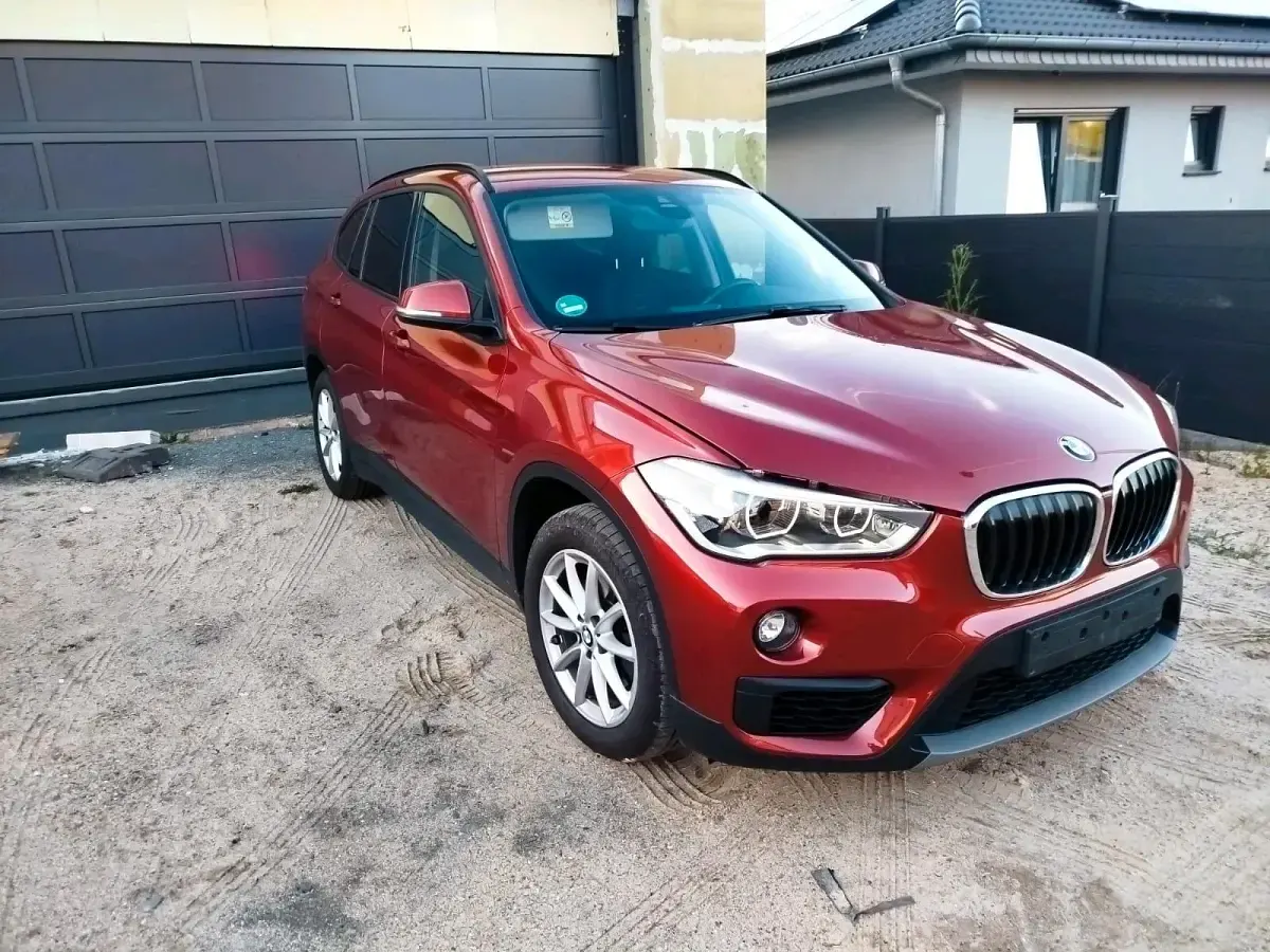 Gebraucht BMW X1 150 PS (110 kW) 2019 Orange SUV