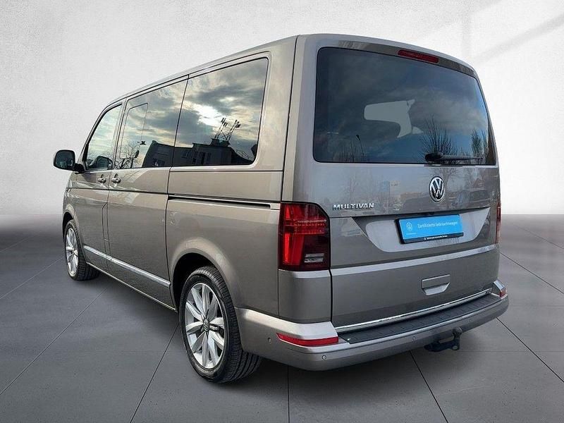 Gebraucht VW Multivan Comfortline 204 PS (150 kW) 2022 Mojave beige metallic Van