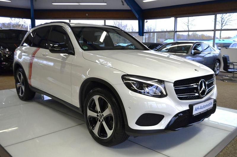 Gebraucht Mercedes GLC250 211 PS (155 kW) 2018 Weiß SUV