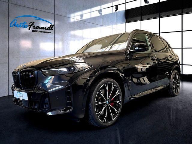 Black sapphire metallic (metallic) Gebraucht 2024 BMW X5 M Comfort Edition SUV | 96.999 € - Bild 1/1
