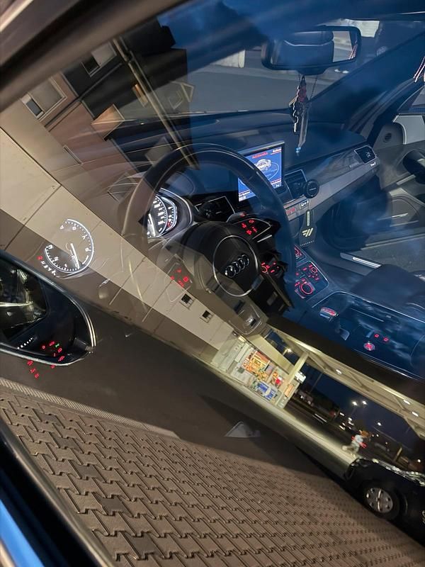 Gebraucht Audi S8 520 PS (382 kW) 2012 Grau Limousine