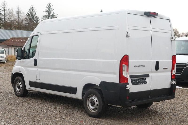 Gebraucht Fiat Ducato 140 PS (102 kW) 2023 Weiß Van