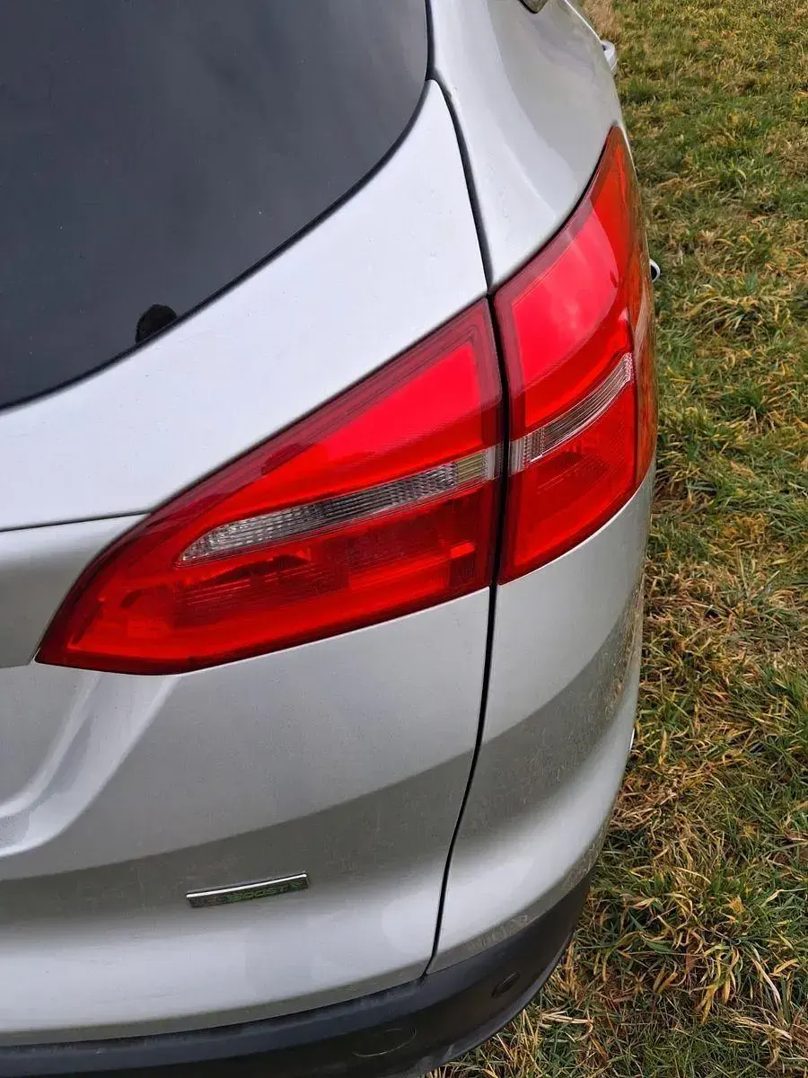 Gebraucht Ford Focus Titanium 125 PS (91 kW) 2018 Silber Kombi