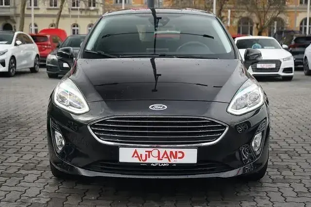 Gebraucht Ford Fiesta Titanium 95 PS (69 kW) 2020 Agate black metallic Kleinwagen