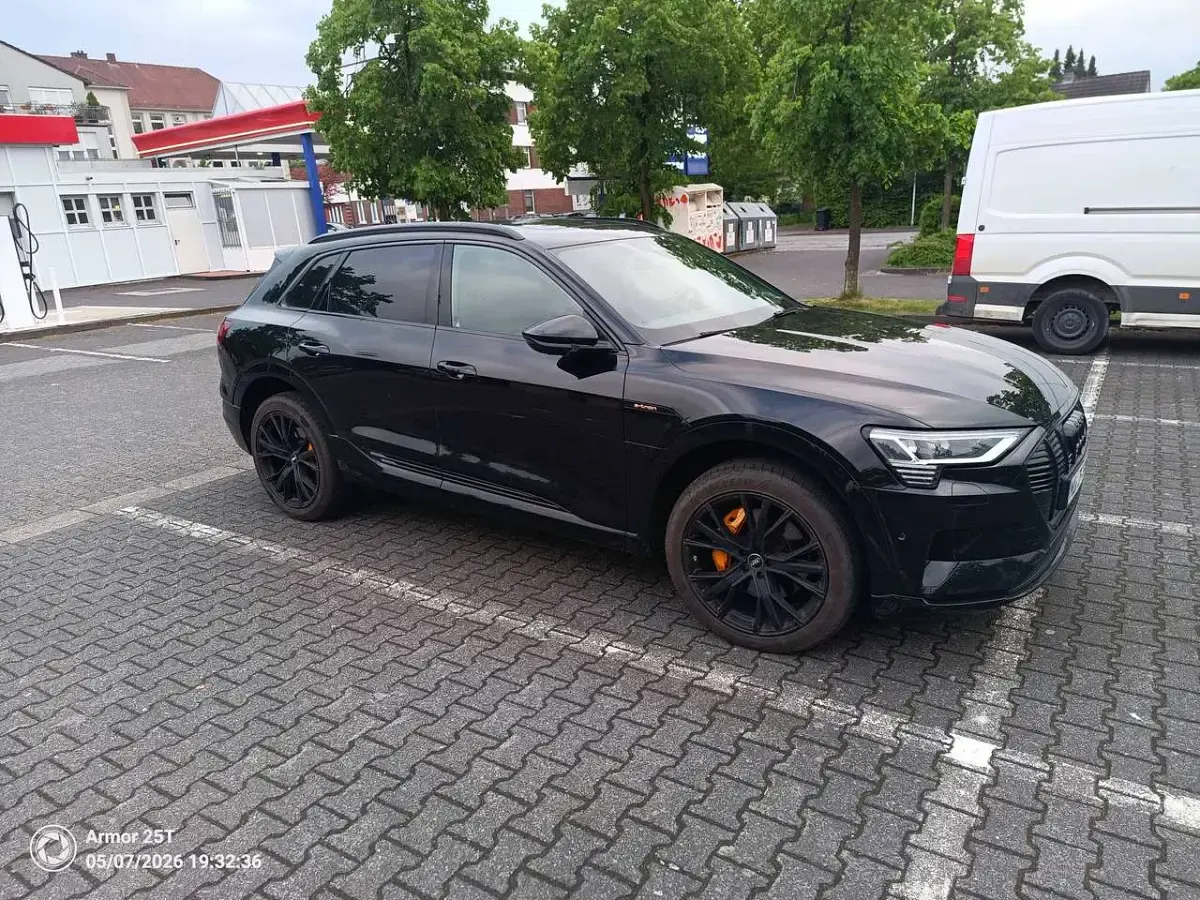 Gebraucht Audi e-tron Advanced Plus 300 kW (408 PS) 2018 Schwarz SUV