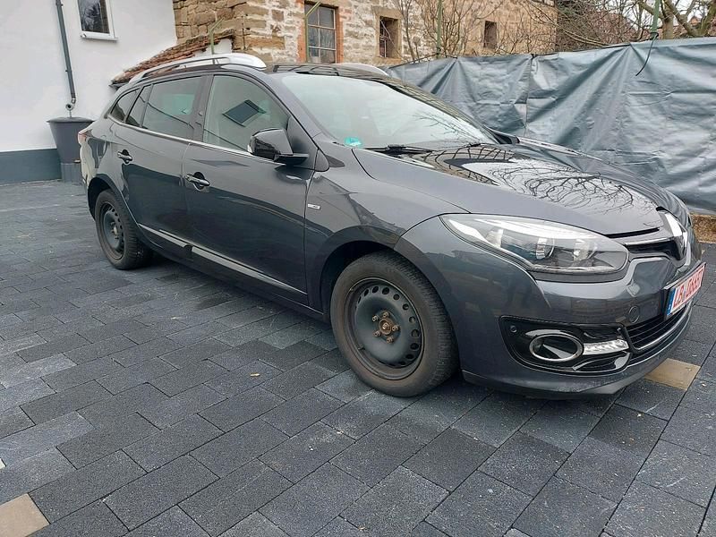 Gebraucht Renault Mégane III Bose Edition 131 PS (96 kW) 2015 Schwarz Kombi