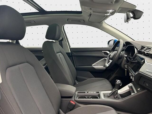 Gebraucht Audi Q3 Ambiente 245 PS (180 kW) 2022 Individuallackierungen audi exclusive SUV